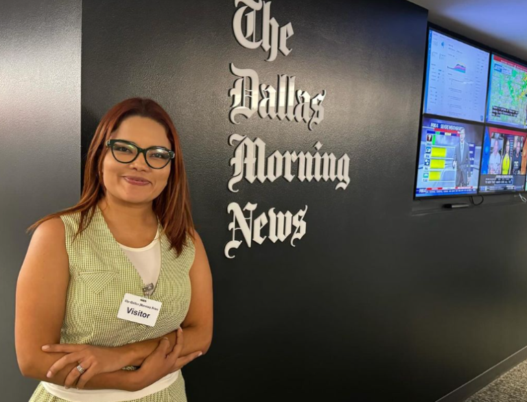 Hondureña Ariela Cáceres visita a The Dallas Morning News